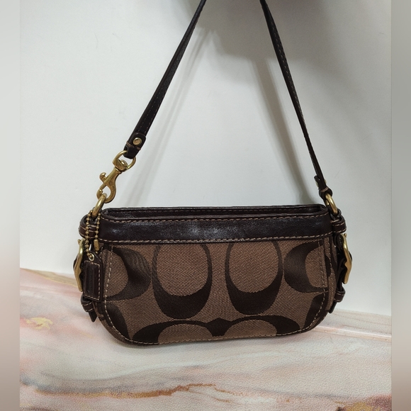 Coach Zoe Signature Wristlet Mini Handbag Brown Chocolate Y2K - Picture 4 of 16